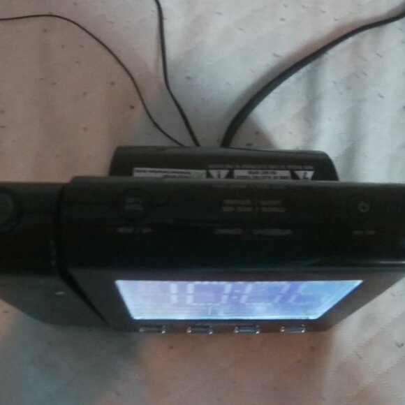 Electrohome EAAC601 Projection AM/FM Dual Alarm Clock Radio Tested Working - Picture 3 of 6